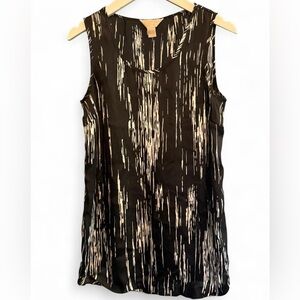 Black and White Sleeveless Top